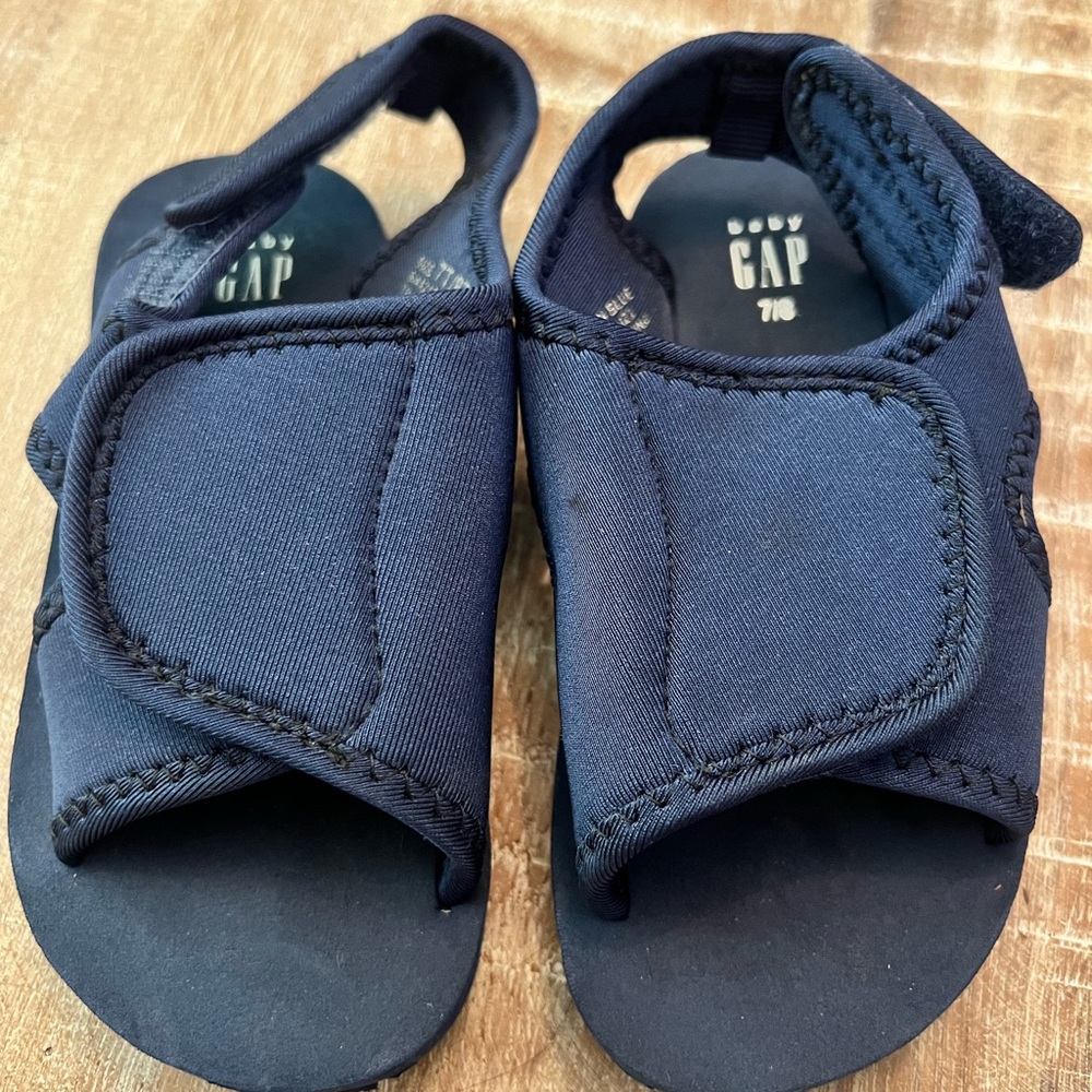 Gap Toddler Boys Sandals Size 7/8 Blue